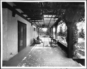 Pergola at the F.S. Allen bungalow in Altadena, 1910