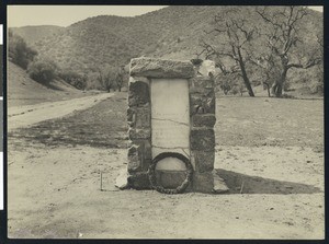 Grave of Lieutenant Thomas E. Gastor(?), 1933