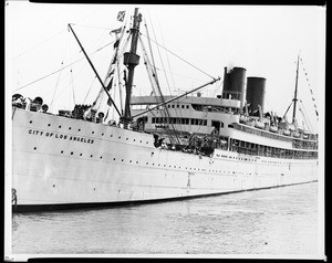 Steamship City of Los Angeles in San Pedro Harbor, 1920-1940