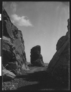 View of an unidentified rock formation (possible Upper Twin Cove?) in Santa Cruz, ca.1900