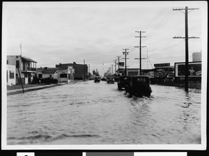 Flooded intersection of Slauson and 3rd Avenue