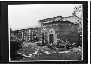 Exterior view of the Little Chapel of Silence at the University of Southern California