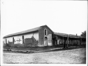 Front and side view of the Vallejo Church and cloister of Mission San Francisco Solano de Sonoma, 1904-1905