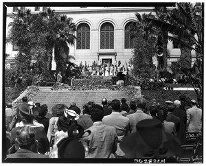 Ceremony to dedicate Simon Bolivar Plaza on Pan American Day, Los Angeles