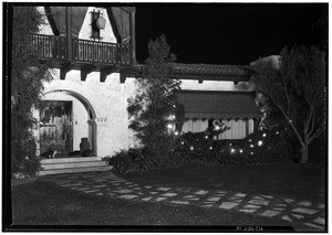 Outdoor Christmas decorations at home of C.C. Craig, December 26, 1930