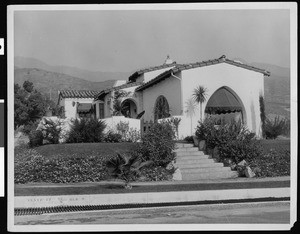 J. F. Strand residence in Burbank