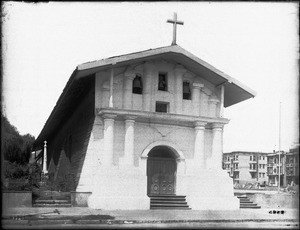 Mission San Francisco de Asis (Dolores) from the front after an earthquake, ca.1910