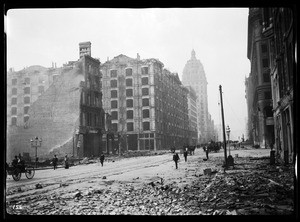 View up Market Street, showing earthquake damage to the Palace Hotel, San Francisco, 1906