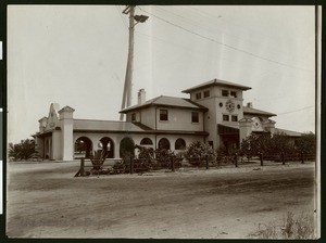 Fresno's Santa Fe Depot, ca.1910