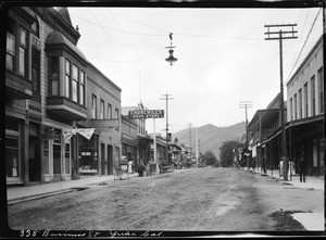 Business street in Yreka, Siskiyou County