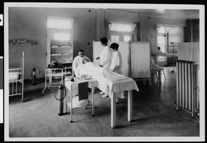 Interior view of the intubation or incubation room at Los Angeles County General Hospital, ca.1925