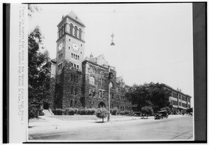 Exterior view of the second Los Angeles High School on Fort Moore Hill, Los Angeles