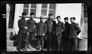 Portrait of seven soldiers during World War I, ca.1916