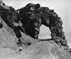 Coast Highway passing under the Arch Rock in Santa Monica