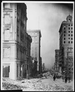 San Francisco earthquake damage, showing California Street looking towards the ferry, 1906