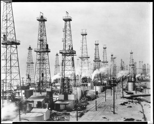 Playa del Rey (Venice) oil field, looking north on Pacific Avenue, Los Angeles, March 1, 1930