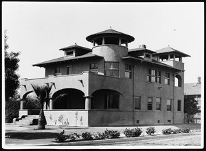 External view of the Worth residence on the corner of Forty-Eighth Street and Main Street in Los Angeles