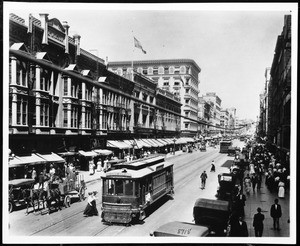 Northward view of Broadway from between Fourth Street and Fifth Street in Los Angeles, ca.1909