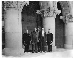 Ex-president Taft and others in Expostion Park, 1915