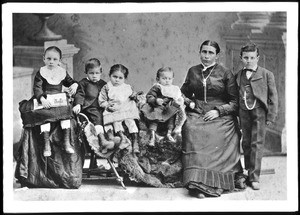 Portrait of Susana Machado de Bernard and her family