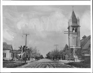 View of the intersection of Sixth Street and Spurgeon Street in Santa Ana, ca.1910