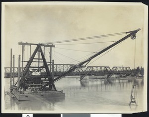 Giant dredger at Yuma