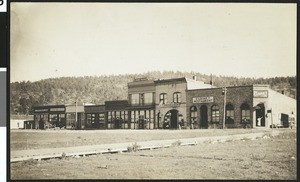 Row of shops along a street in Williams, Arizona