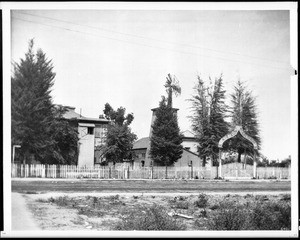 City Gardens on the corner of San Pedro and Eighth Streets, Los Angeles, ca.1896