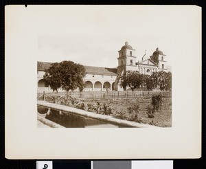 Exterior view of the front of Mission Santa Barbara