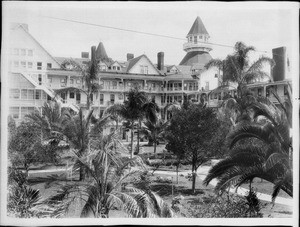 Court (patio) of Hotel Del Coronado, San Diego, ca.1900