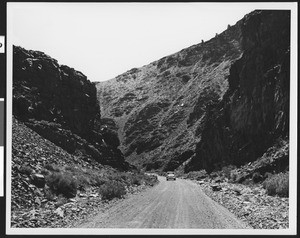 Road between Lone Pine and Goldfield through the West Yard(?) Pass