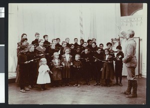 Children singing in the Theosophical Institute Choir in Point Loma, ca.1902