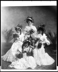 Group portrait of members of the Women's Camera Club