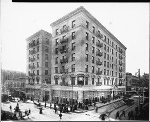 Exterior view of the Angelus Hotel, Fourth Street and Spring Street, Los Angeles, 1905