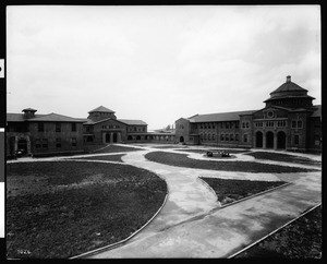 Buildings and the courtyard of the Southern Branch of the University of California, Los Angeles, after 1914