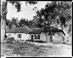 Exerior view of the restored Adobe Flores home in South Pasadena, ca.1905