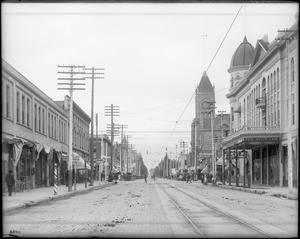 A view of "E" Street (or "D" Street?) and the Stewart Hotel, San Bernardino, ca.1905