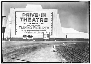 View of the Pico drive-in theatre, California's first, 1938