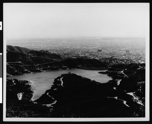 Hollywood Reservoir looking south