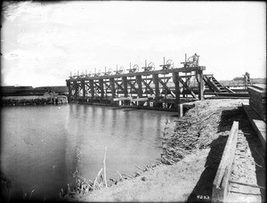 The headgate on the Imperial Canal at Sharps Heading, California, ca.1910