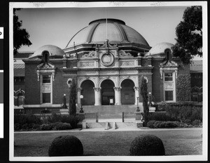 Exterior view of the Los Angeles County Historical and Art Museum