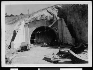 Figueroa Street Tunnel under construction, February 1936