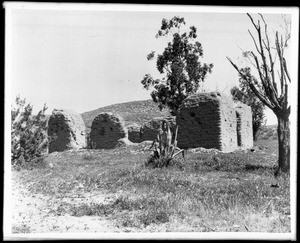 Exterior view of the ruins of the Delano adobe in Bouquet Canyon, ca.1930