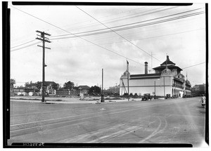 Exterior view of the Los Angeles Examiner Building, located at 1111 South Broadway, Los Angeles