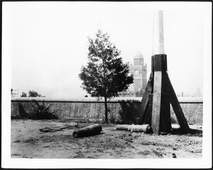 View of the Los Angeles Courthouse from a nearby ledge at the entrance to the Broadway Tunnel, ca.1900