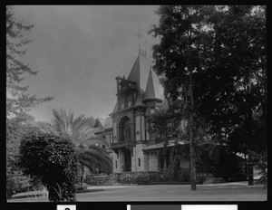 Exterior front view of the Beringer Winery, ca.1907