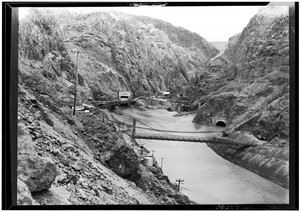 View of the construction of Boulder Dam, May 14, 1933