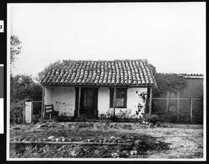 Exterior of a mission house in Ventura, ca.1900