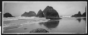 Rock-bound coast of Newport, Oregon