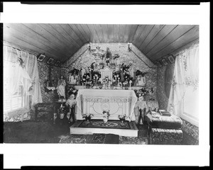 Interior view of the chapel at Camulos, 1900-1910